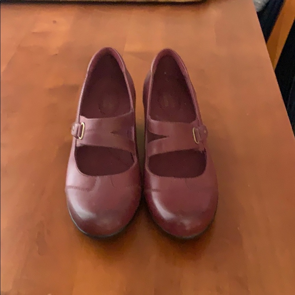 Clark’s Leather Mary Janes - Size 8